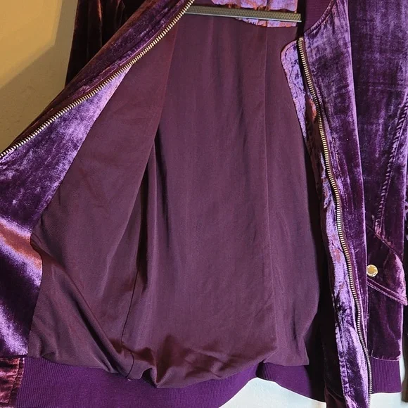 Rebecca Minkoff Kaya Velvet Ruched Sleeved Back Zip Rayon Viscose Bomber Jacket - Picture 13 of 15